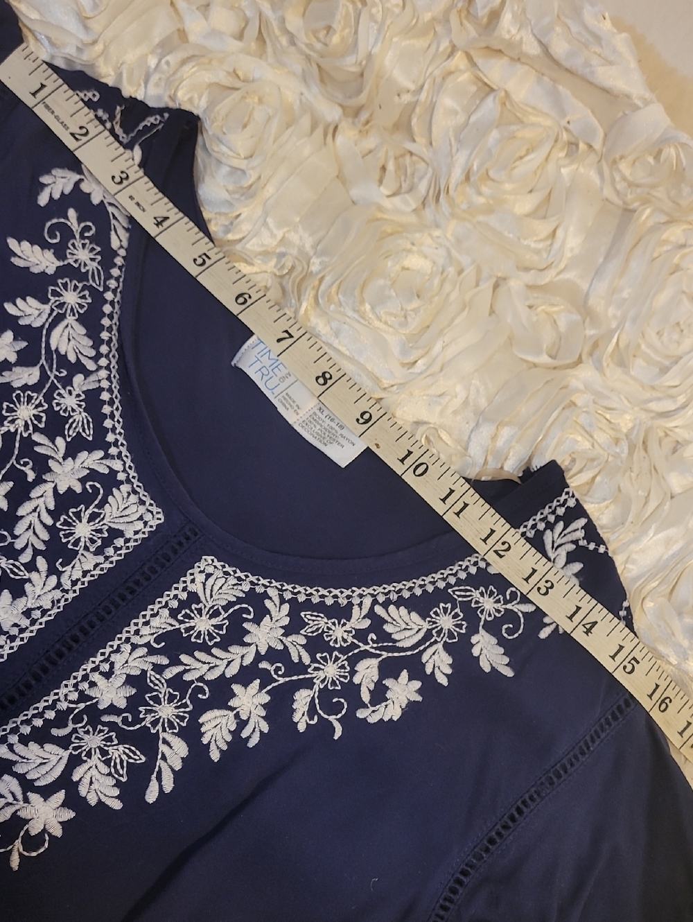 Time And Tru Womens Blouse Top Embroidered - Picture 8 of 14